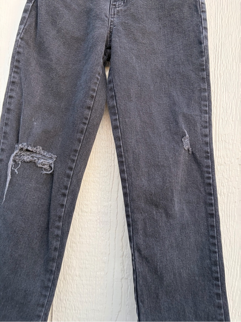 Cotton On High-Rise Black Distressed Girls Jeans - Size: 2 - Picture 4 of 14